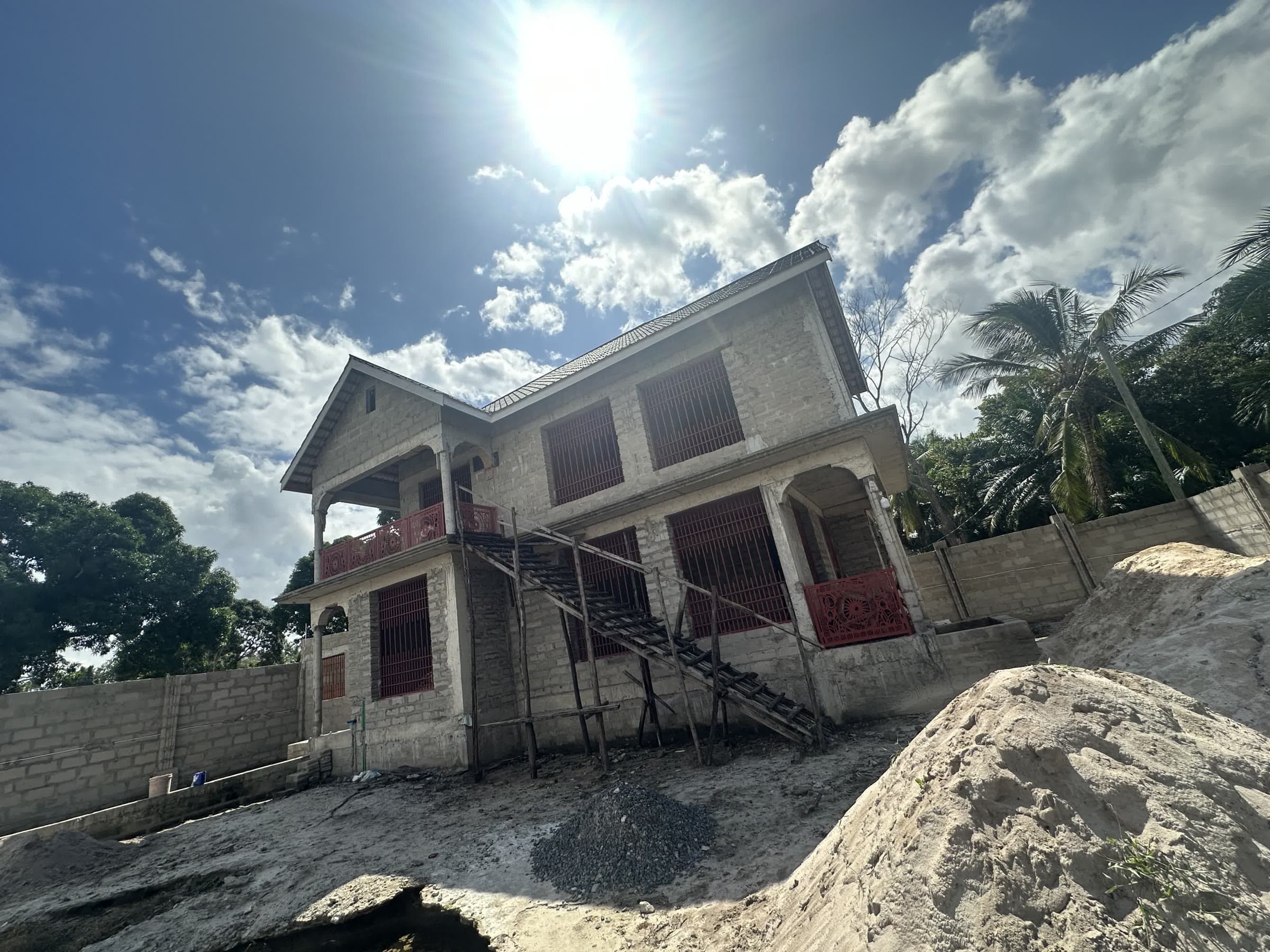 Bungalow — Construction & Design Concept